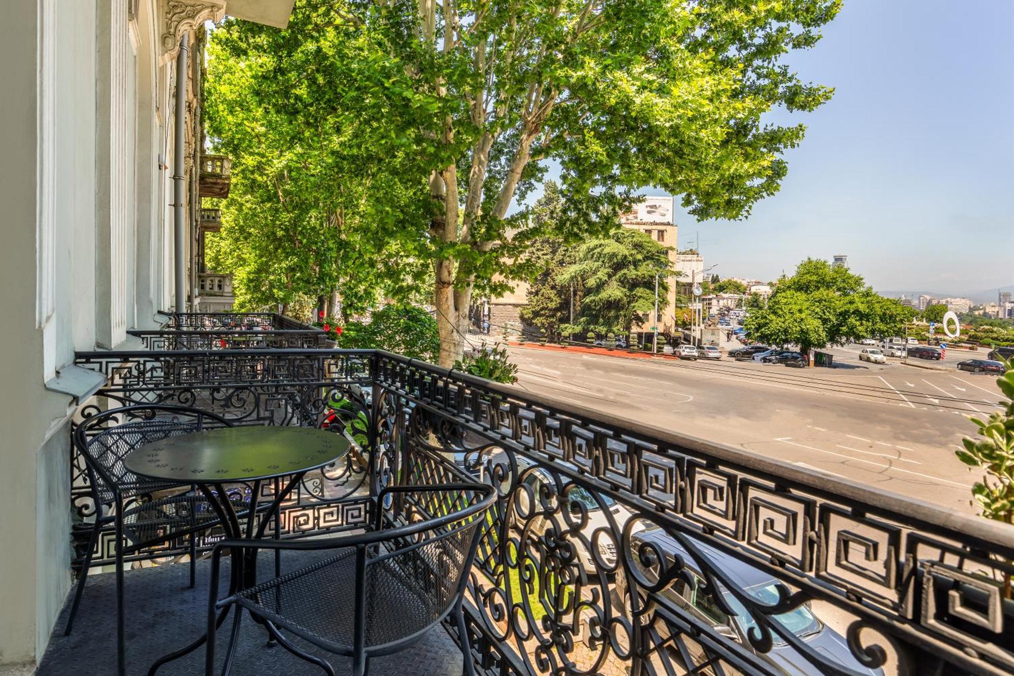 Hotel Bella Casa Tiflis Exterior foto